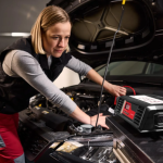 Cargador de coche de Lidl por 39,99€: el accesorio imprescindible para tu batería